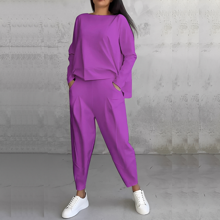 Women's Relaxed Crew-Neck Top and Tapered Trousers Set - Purple