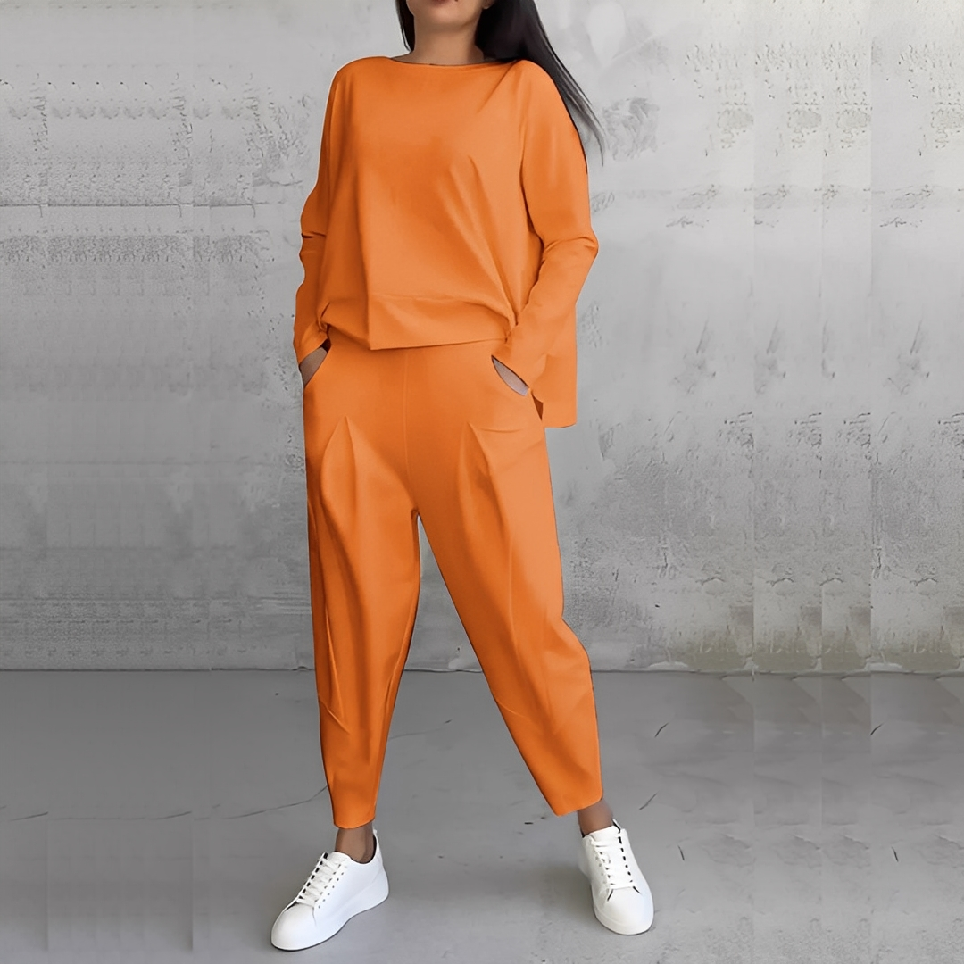 Women's Relaxed Crew-Neck Top and Tapered Trousers Set - Orange
