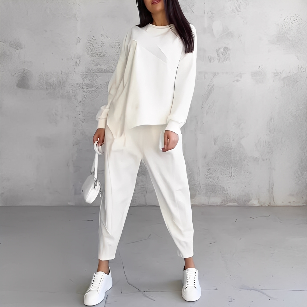 Women's Relaxed Crew-Neck Top and Tapered Trousers Set - White