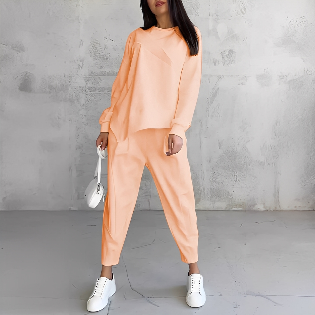 Women's Relaxed Crew-Neck Top and Tapered Trousers Set