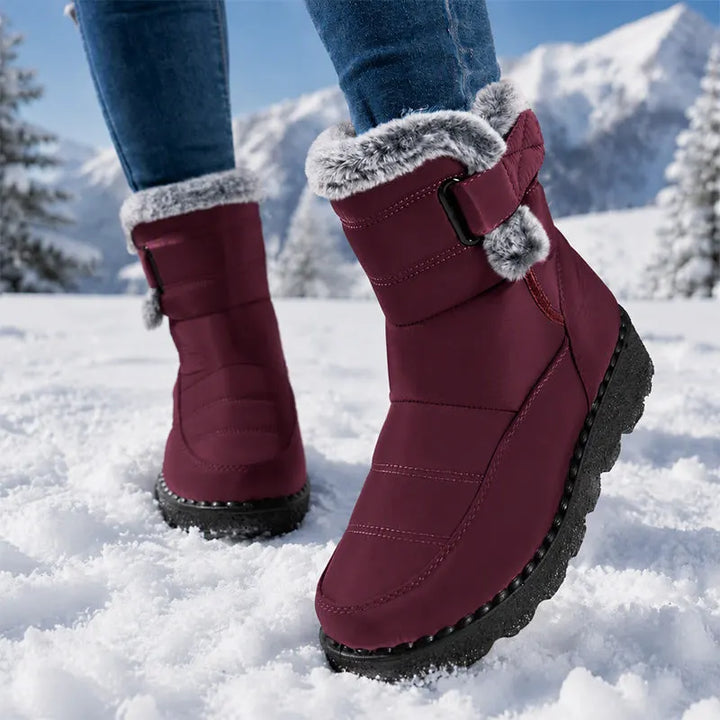 Women's Plush-Lined Faux Fur Trim Winter Ankle Boots - Burgundy