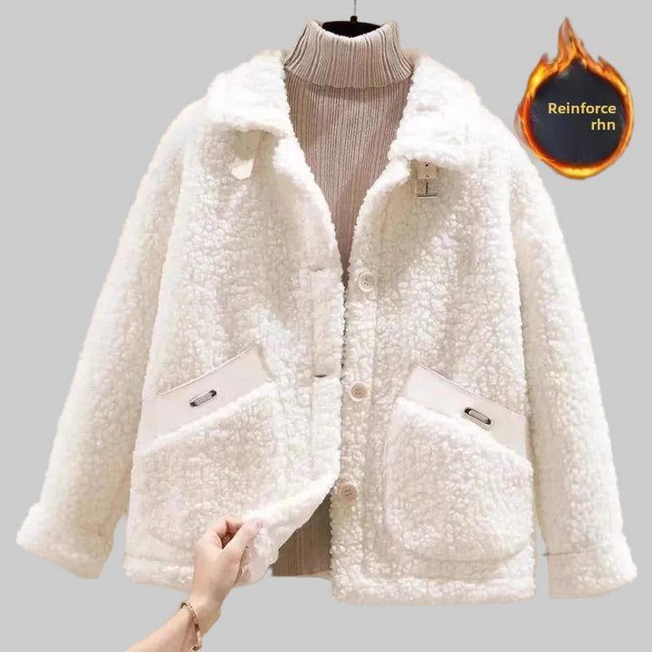 Women’s Oversized Teddy Jacket with Buckle Collar and Contrast Pocket Trim – Cosy Button-Front Outerwear for Autumn and Winter