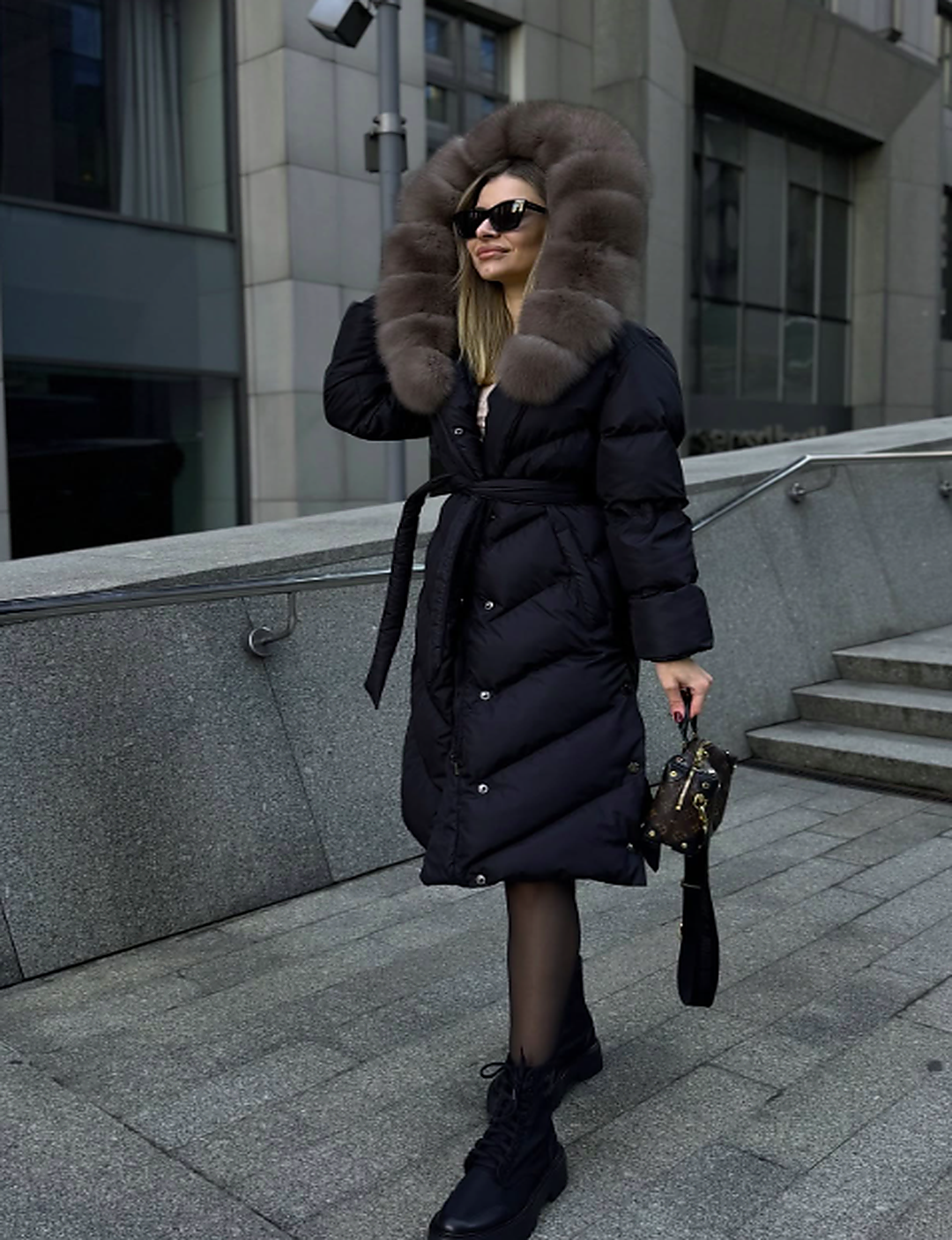Women's Faux Fur Collar Insulated Winter Jacket