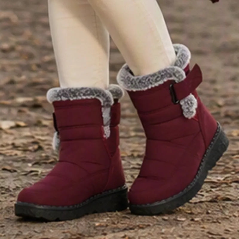 Women's Plush-Lined Faux Fur Trim Winter Ankle Boots