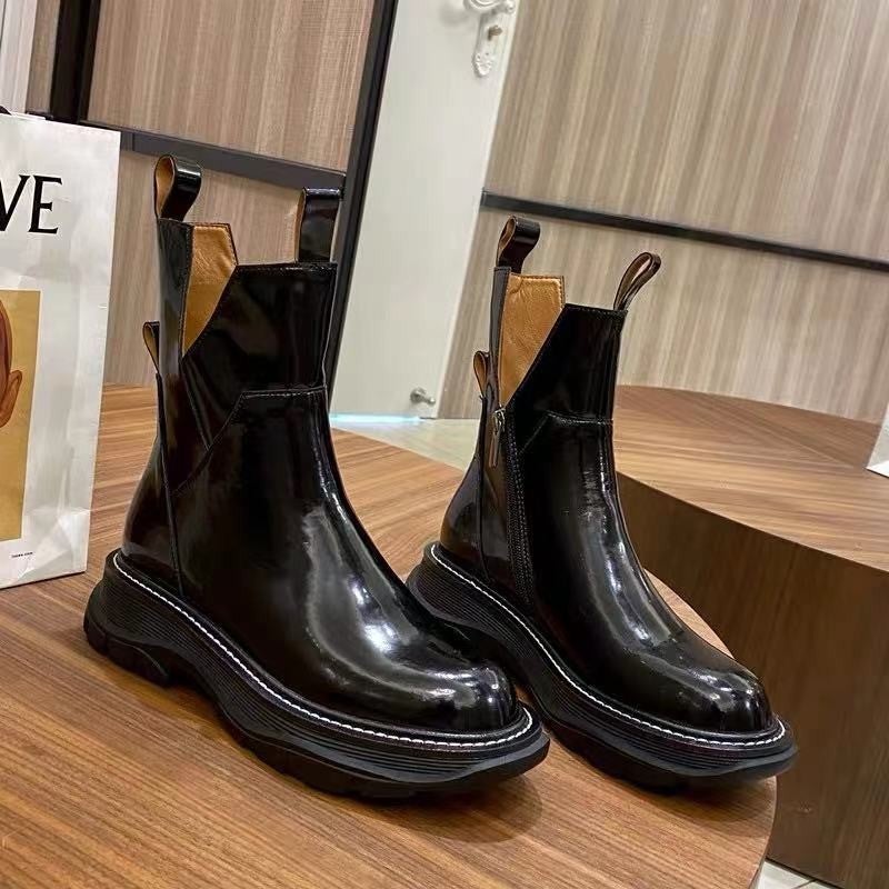 Women's Chunky Platform Chelsea Boots